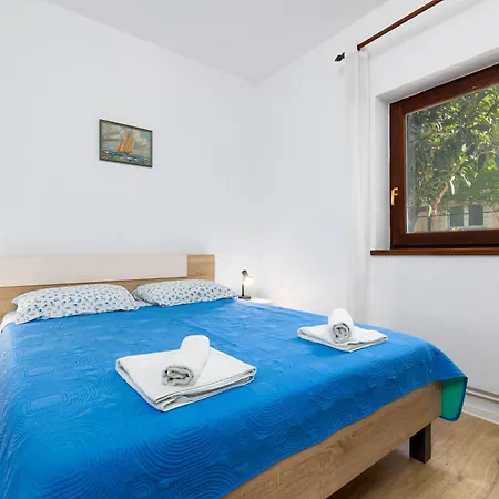 Snjezana By El-pi Tours Apartment *