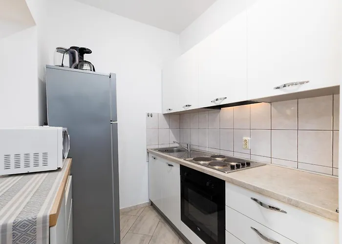 Snjezana By El-pi Tours Apartment *
